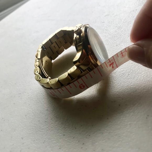 Michael Kors MK5160 Stainless Gold Watch - Picture 13 of 16